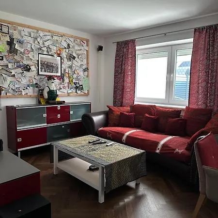 بيت للعطل Gemuetliche Doppelhaushaelfte Mit Garten, Terrasse Ruhige Lage In